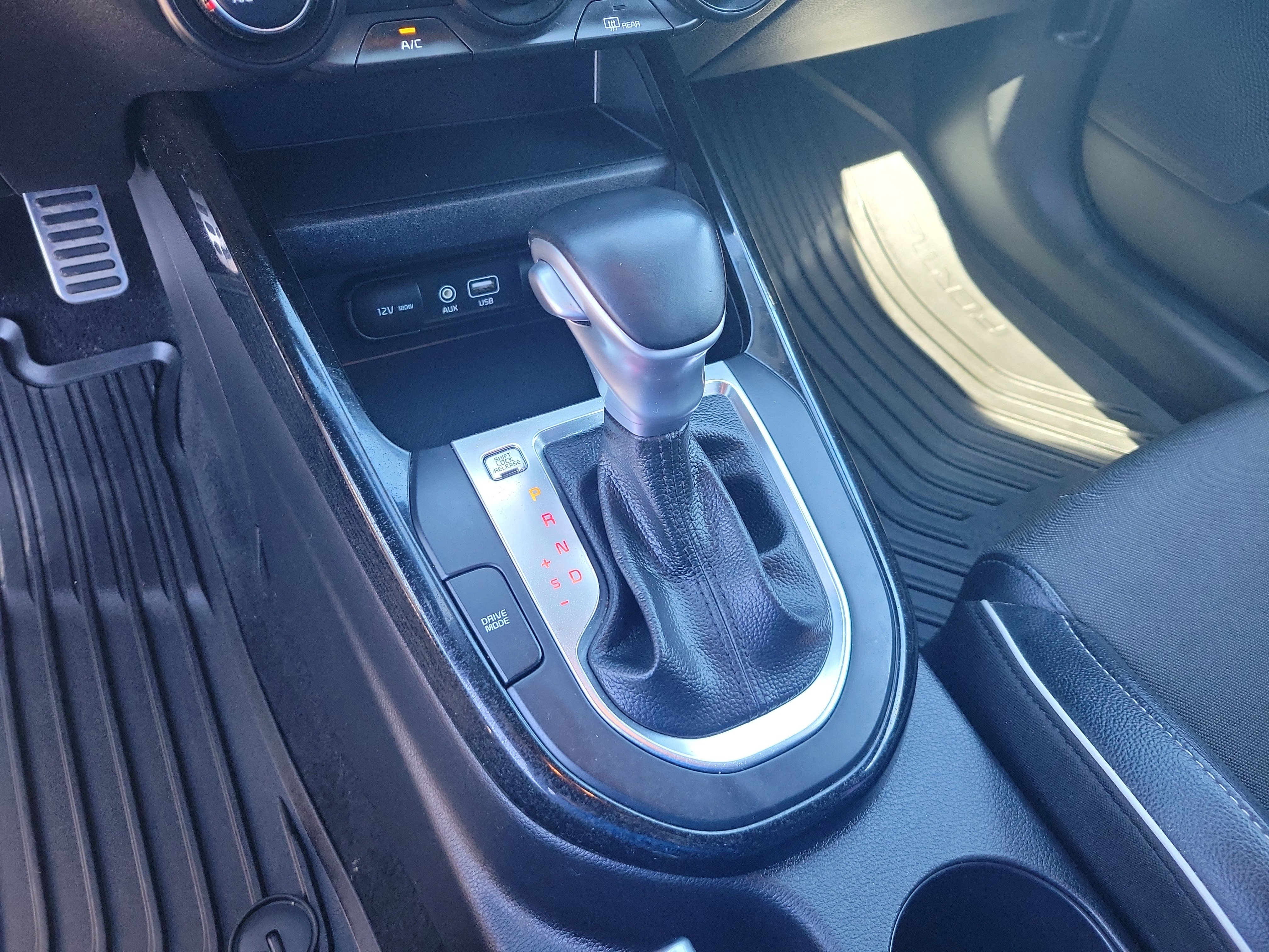 Used 2020 Kia Forte GT-Line FWD image 24