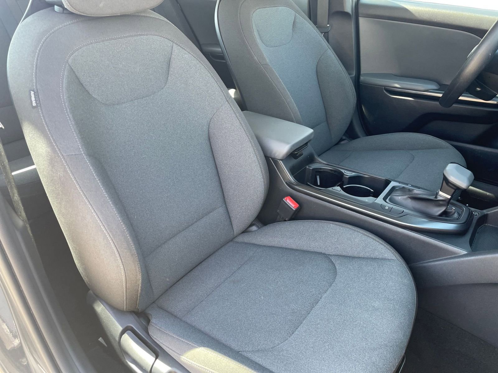 Used 2025 Kia K4 LXS image 35