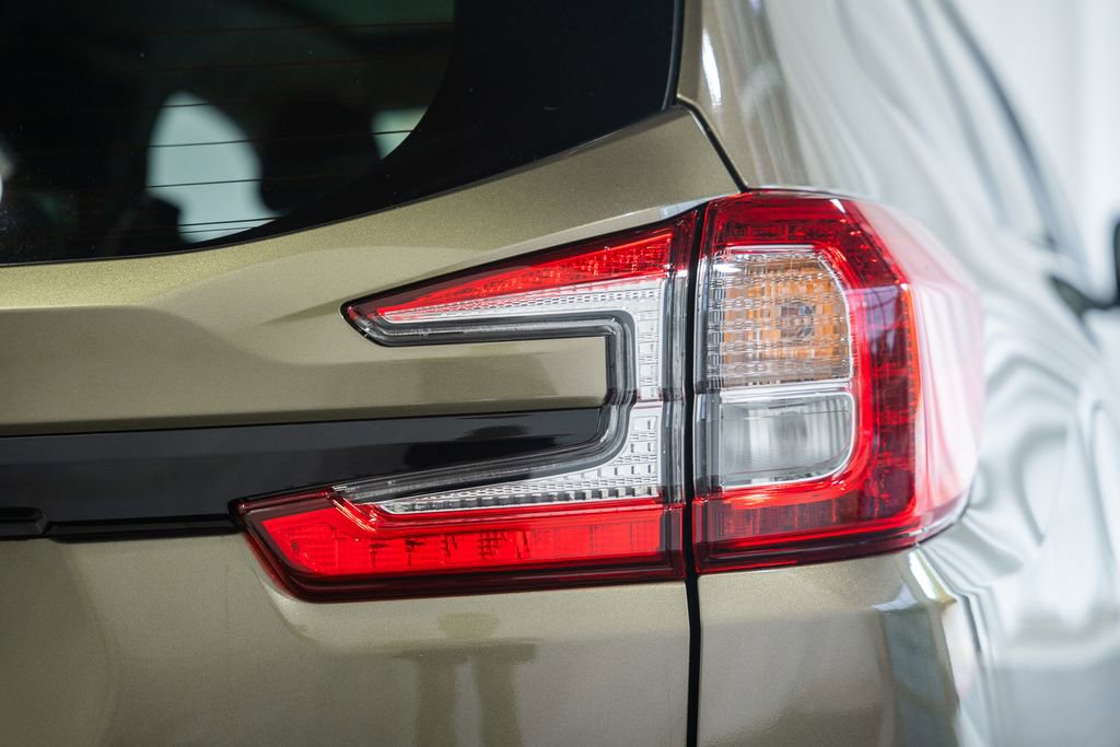 Used 2025 Subaru Ascent Bronze Edition AWD/4WD image 6
