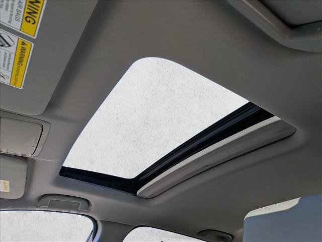 Used 2018 Honda CR-V Touring image 15