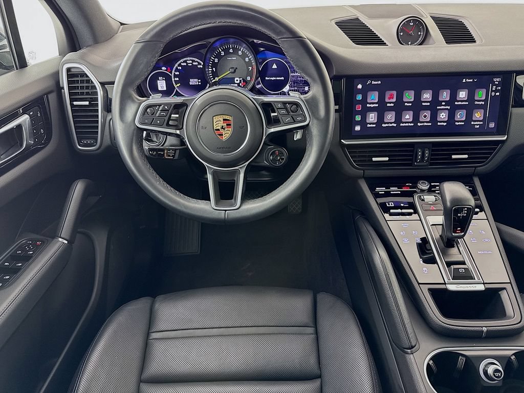 Certified 2023 Porsche Cayenne Platinum Edition AWD/4WD image 25