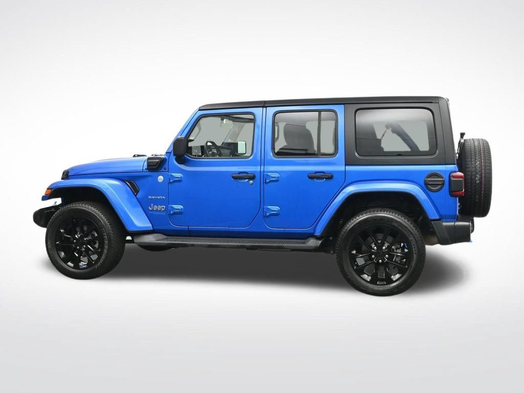 Used 2022 Jeep Wrangler Unlimited Sahara AWD/4WD image 9