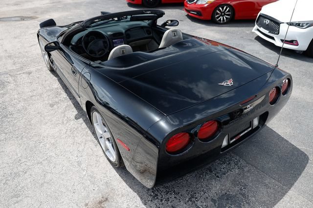 Used 2001 Chevrolet Corvette Convertible w/ Preferred Equipment Group2 RWD image 8