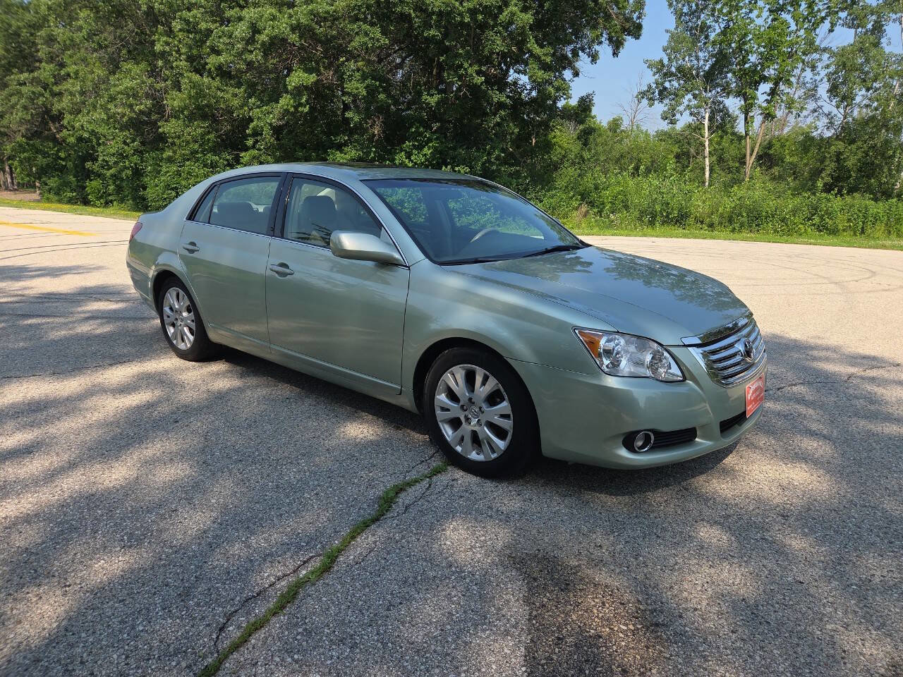 Used 2008 Toyota Avalon XLS image 8