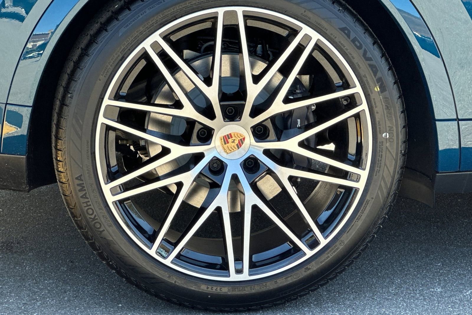 New 2025 Porsche Cayenne Coupe image 44