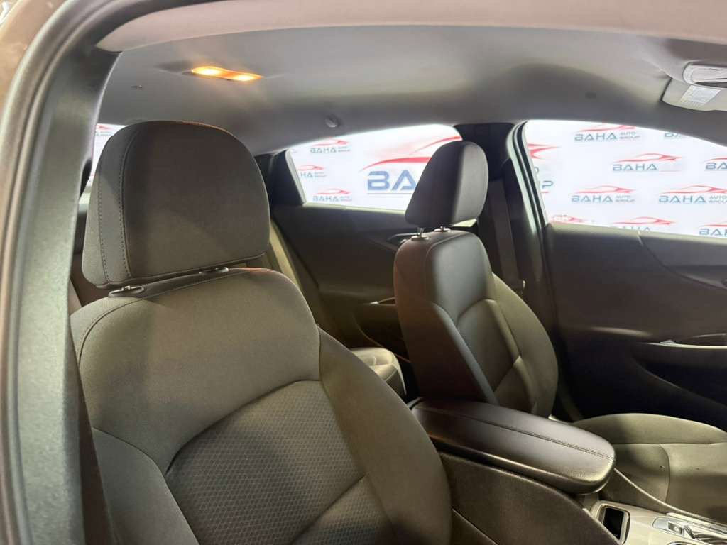 Used 2025 Chevrolet Malibu LT FWD image 44