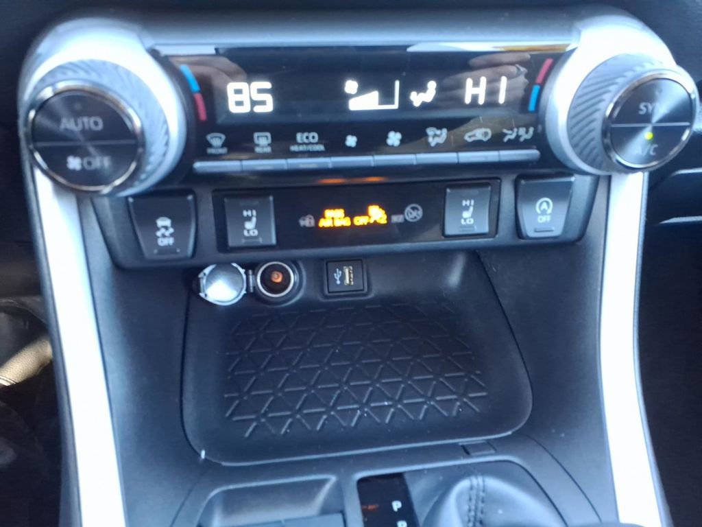 Certified 2023 Toyota RAV4 XLE w/ Convenience Package image 20