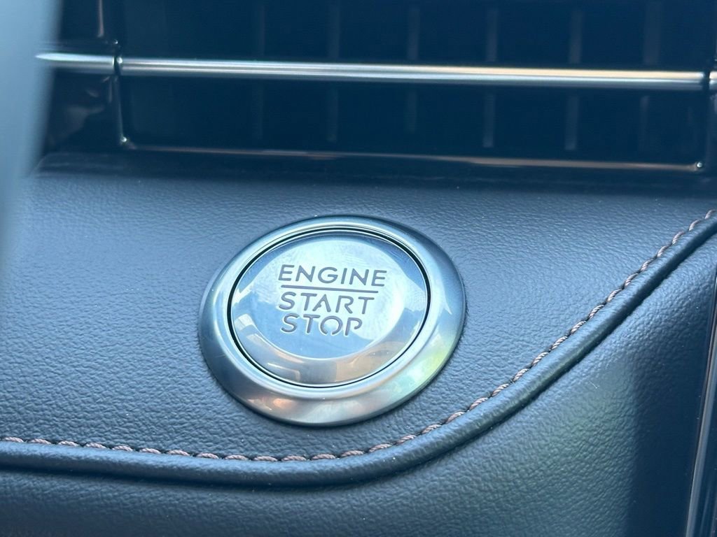 New 2026 Lincoln Nautilus Reserve AWD/4WD image 12