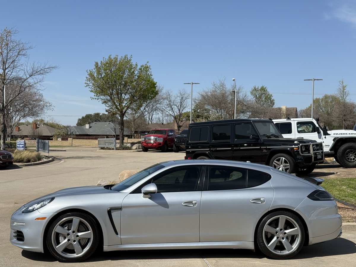 Used 2015 Porsche Panamera S image 58