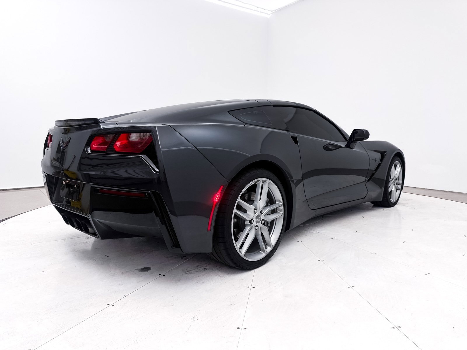 Used 2018 Chevrolet Corvette Stingray image 18