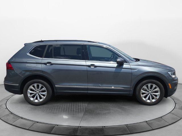 Used 2018 Volkswagen Tiguan SE w/ 3rd Row Seat Package AWD/4WD image 6