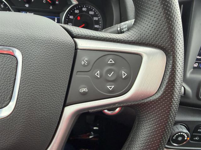 Used 2023 GMC Terrain SLE FWD image 31