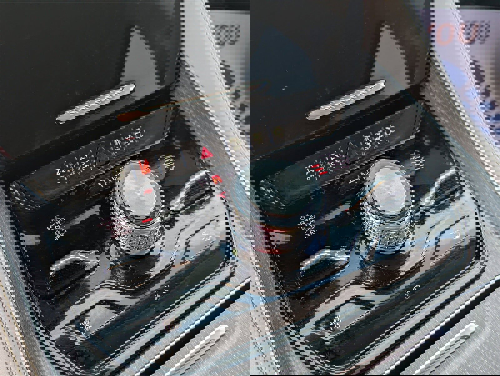 Used 2023 Jeep Wagoneer Series III w/ Preferred Equipment Group image 23