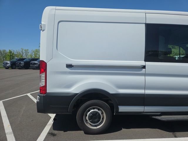 Used 2022 Ford Transit 250 Medium Roof RWD image 8