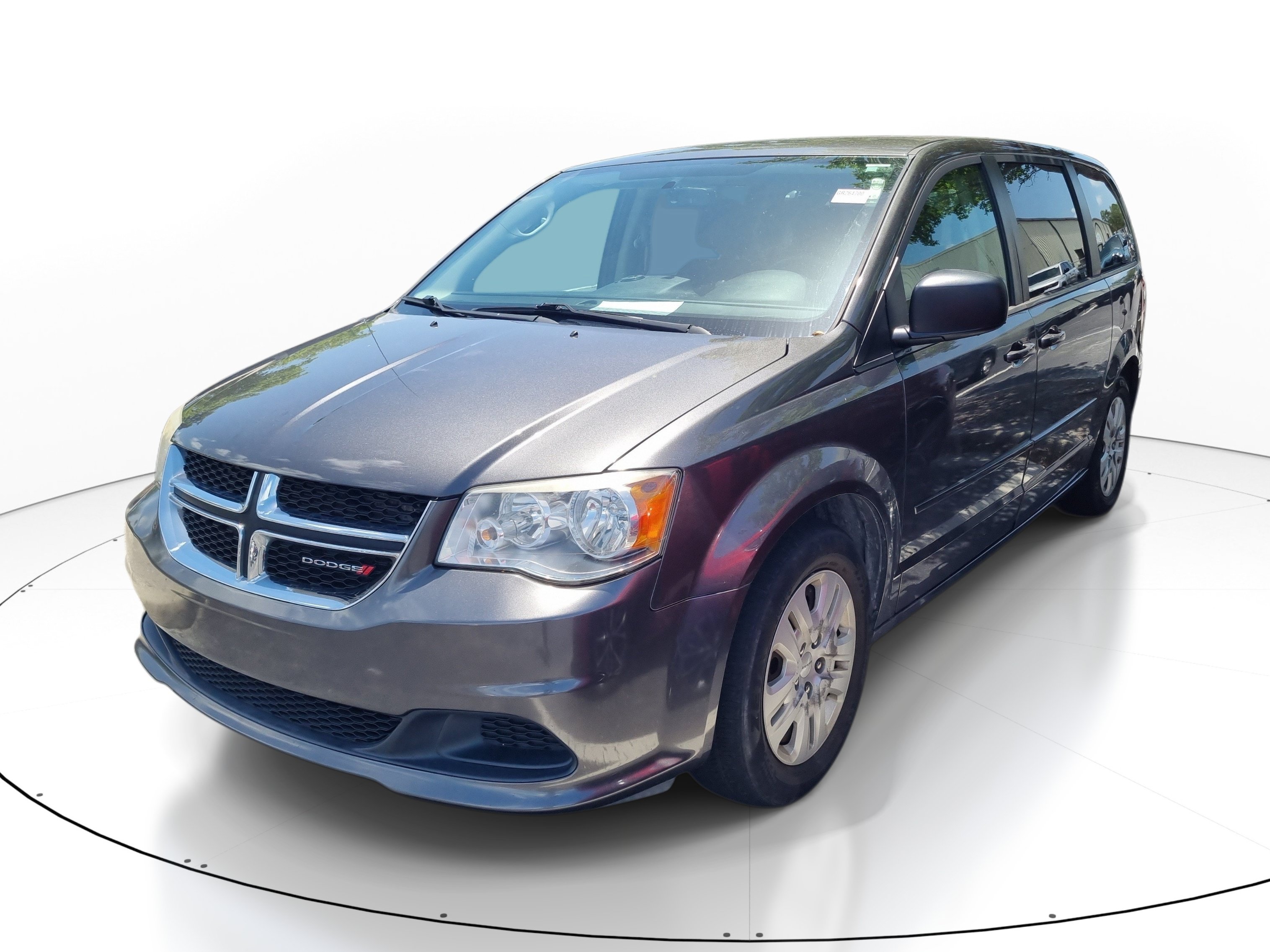 Used 2016 Dodge Grand Caravan SE w/ Quick Order Package 29E SE FWD image 3