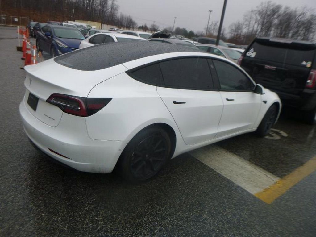 Used 2022 Tesla Model 3 Long Range image 4