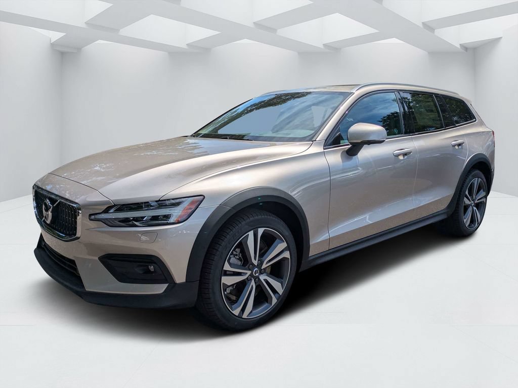 New 2026 Volvo V60 B5 Cross Country Plus w/ Protection Package Premier AWD/4WD image 7