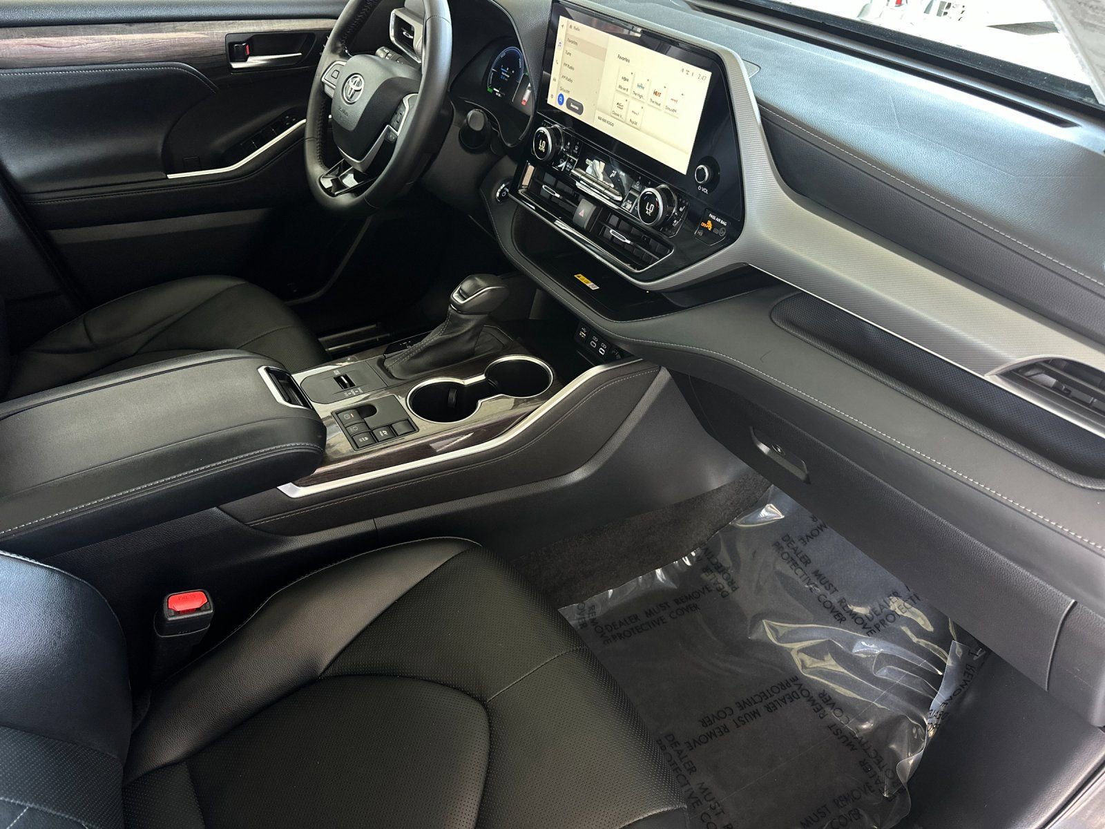Used 2023 Toyota Highlander Platinum FWD image 16