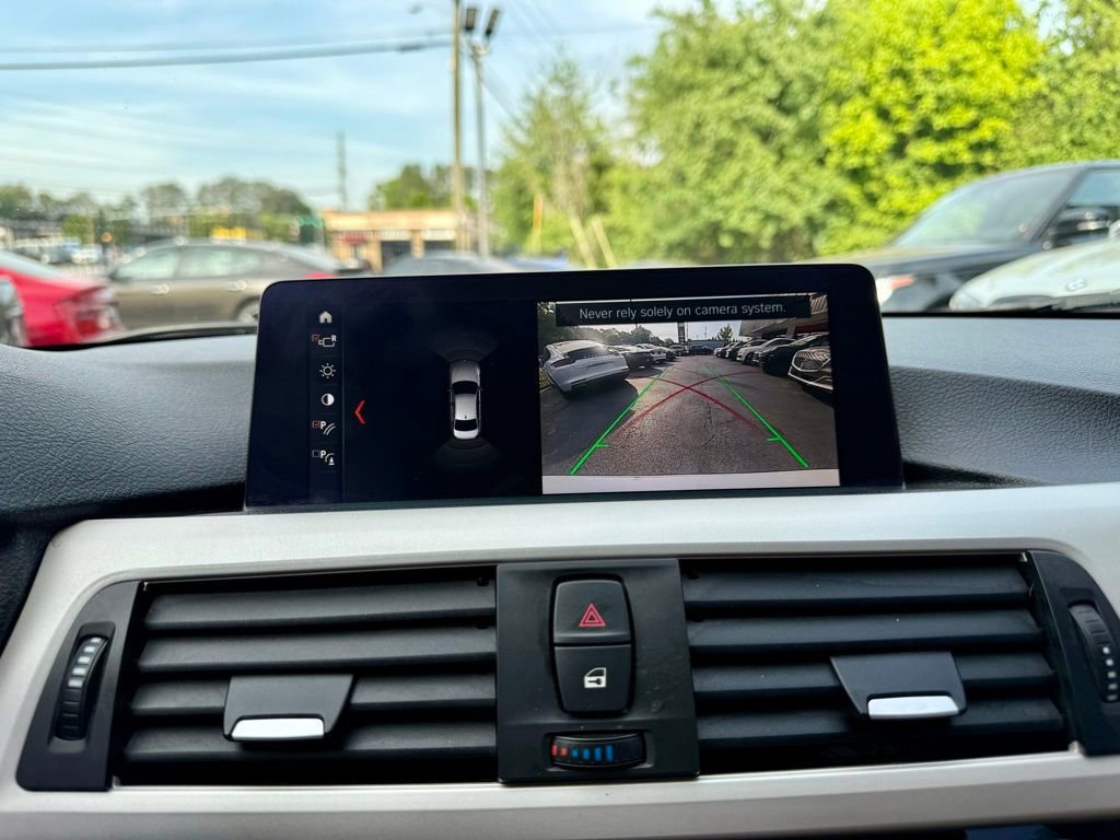 Used 2018 BMW 320i Sedan RWD image 22