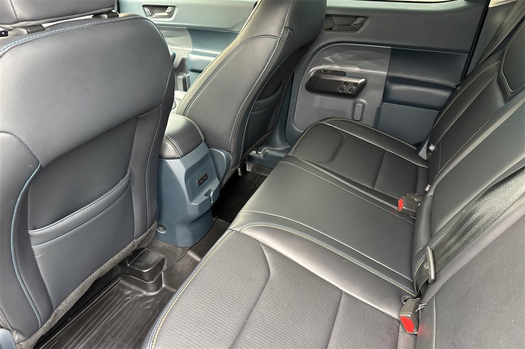 Used 2025 Ford Maverick Lobo image 11