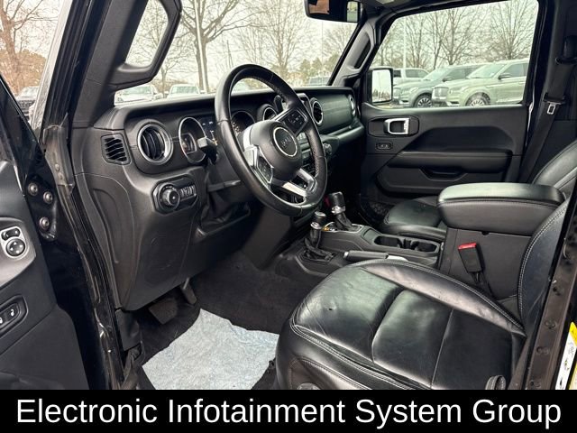 Used 2018 Jeep Wrangler Unlimited Sahara AWD/4WD image 7