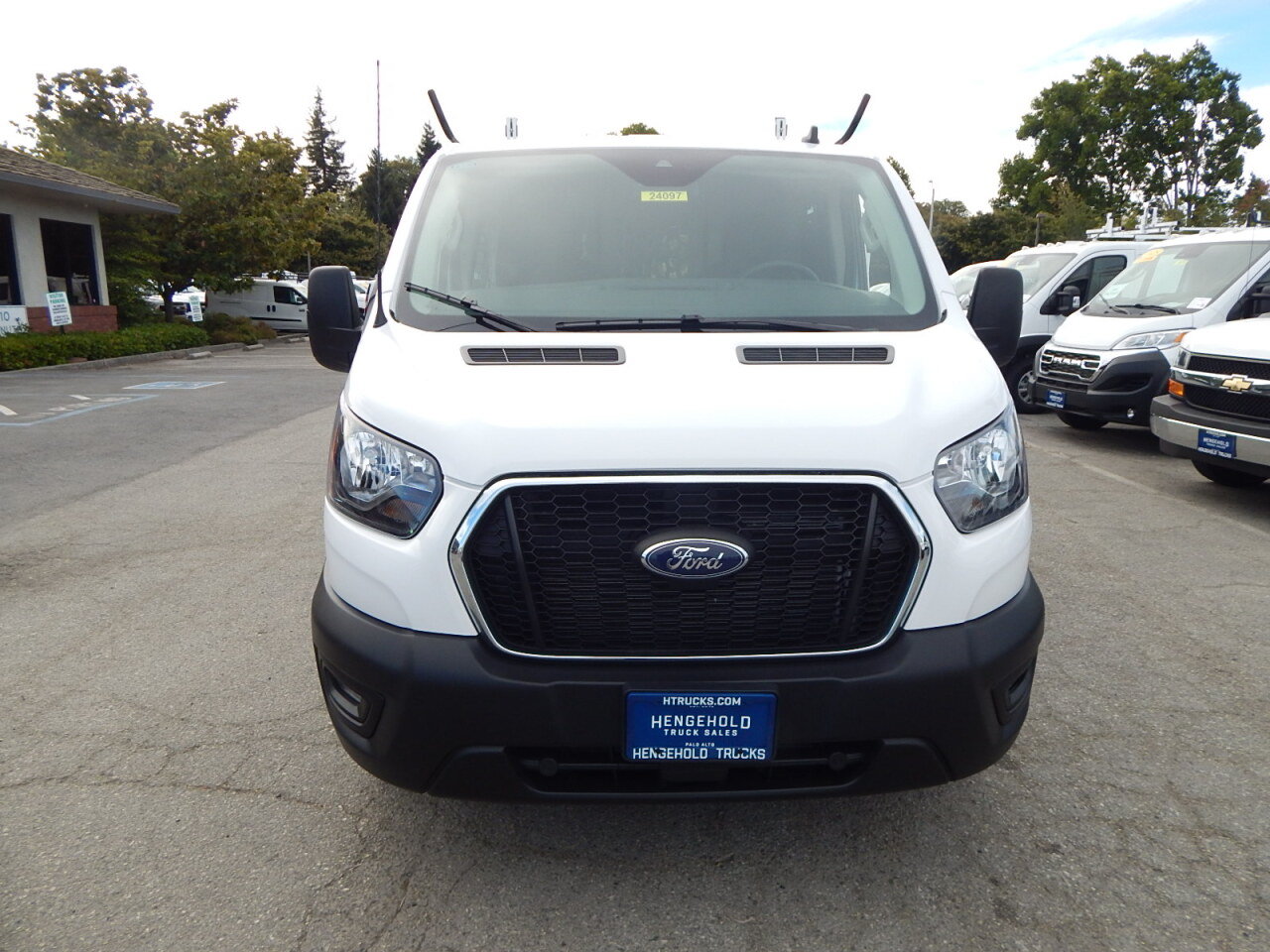 Used 2025 Ford Transit 250 Low Roof w/ Exterior Upgrade Package RWD image 11