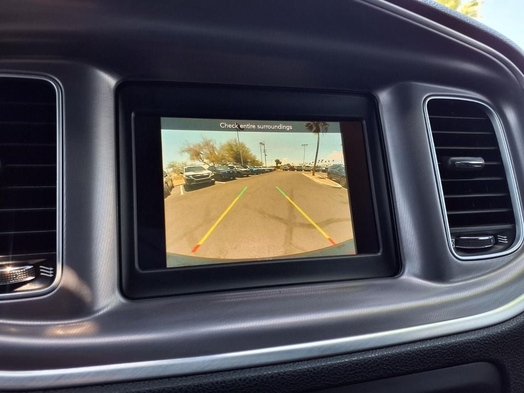 Used 2022 Dodge Charger SXT RWD image 5