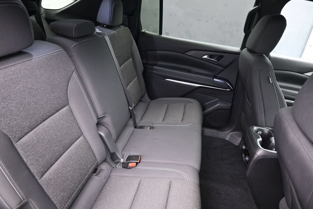 Used 2024 Chevrolet Traverse LS FWD image 50