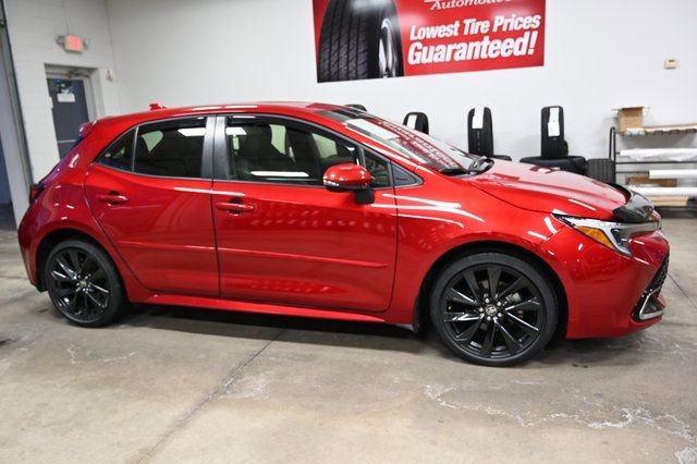 Used 2025 Toyota Corolla XSE image 4