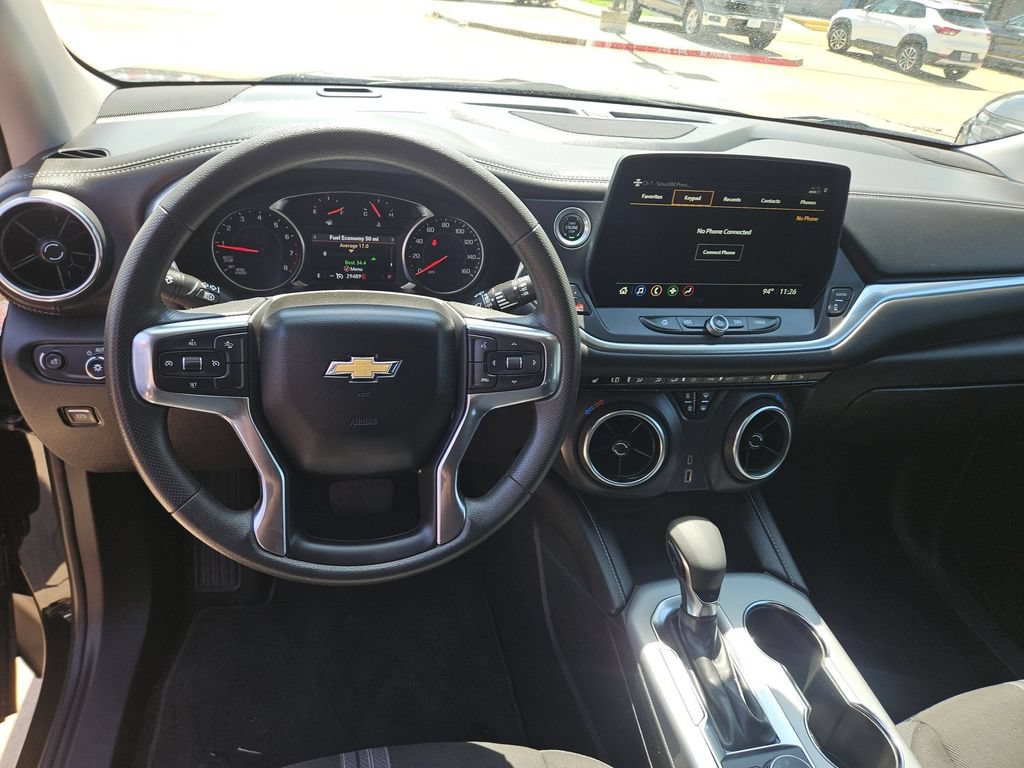 Used 2025 Chevrolet Blazer LT FWD image 17
