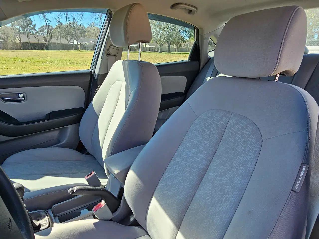 Used 2010 Hyundai Elantra w/ Comfort Pkg 2 FWD image 16