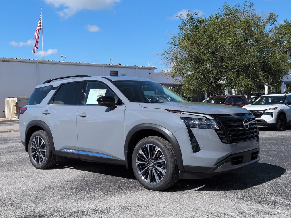 New 2026 Nissan Pathfinder Platinum FWD image 2