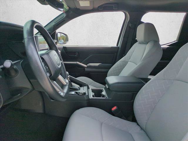 Certified 2024 Toyota Tacoma SR5 AWD/4WD image 16