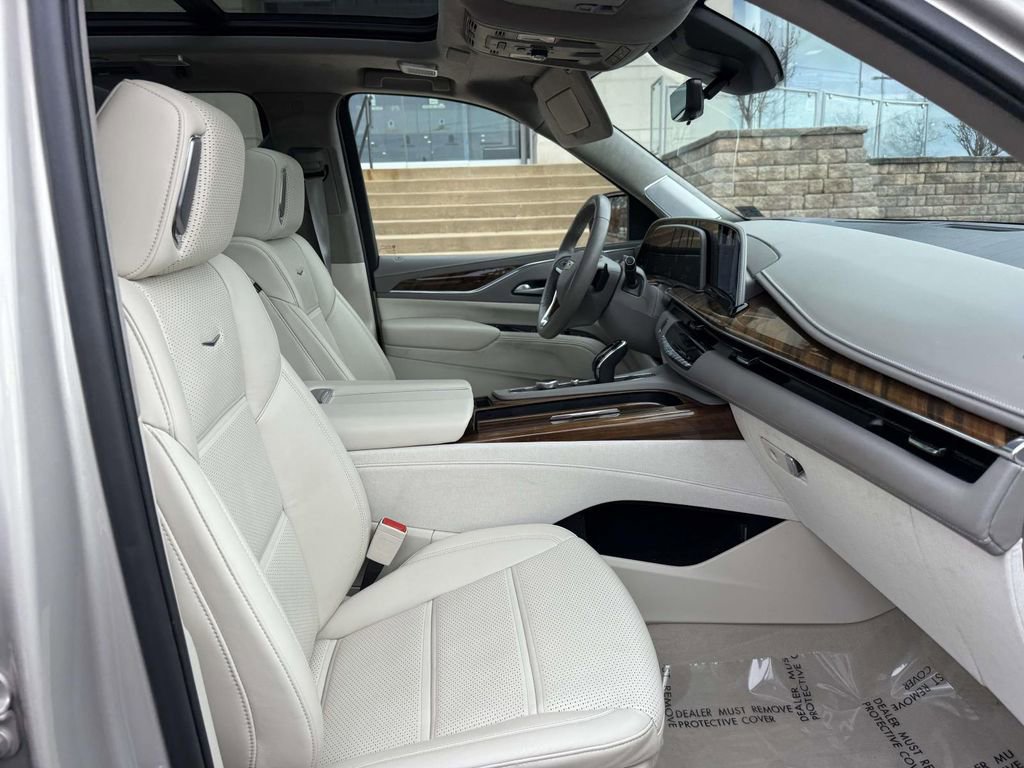 Certified 2024 Cadillac Escalade ESV Sport Platinum w/ LPO, ONYX Package image 14