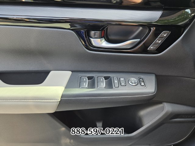 Used 2025 Honda CR-V EX-L image 32
