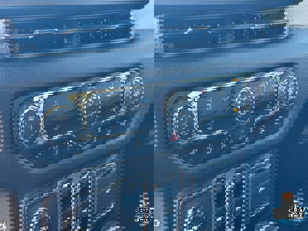 Certified 2025 Jeep Wrangler Sport S image 22