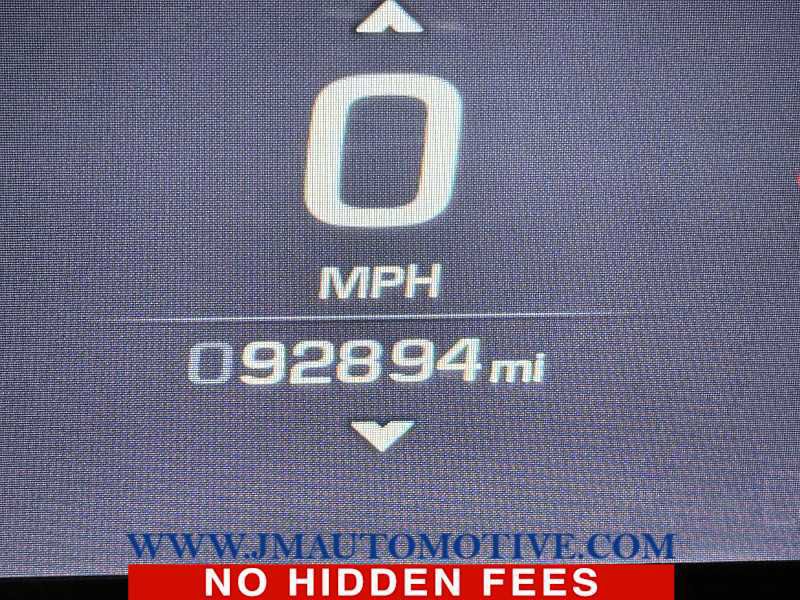 Used 2015 GMC Yukon Denali w/ Touring Package image 24
