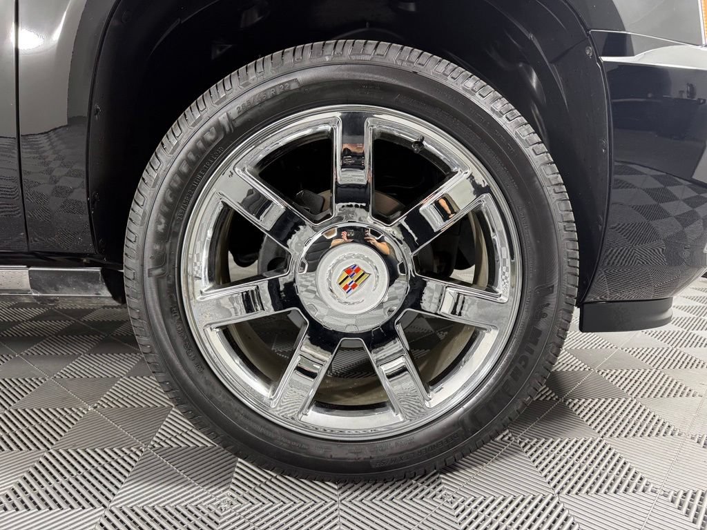 Used 2013 Cadillac Escalade EXT Premium AWD/4WD image 17