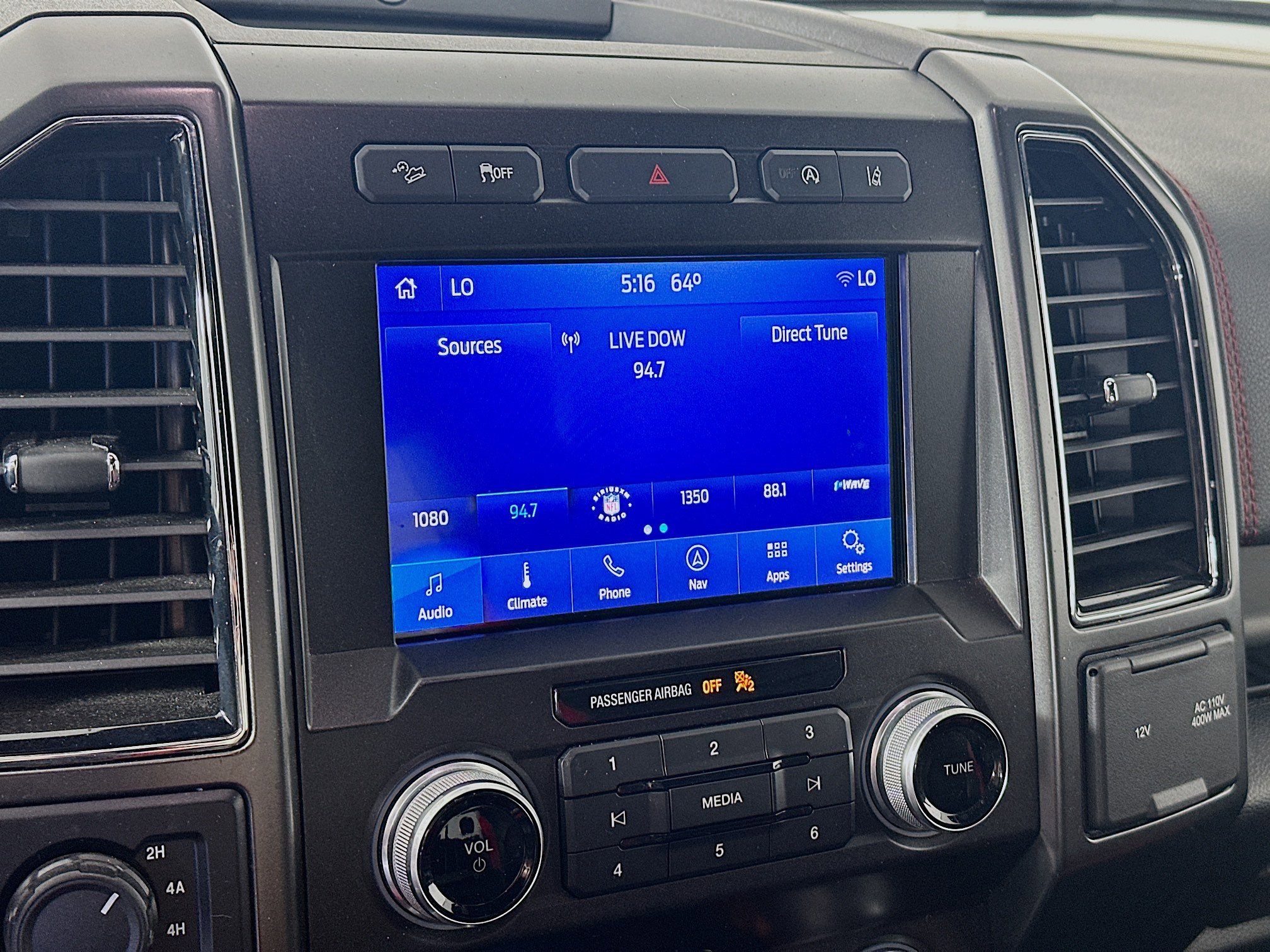 Used 2020 Ford F150 Lariat w/ Equipment Group 502A Luxury AWD/4WD image 21