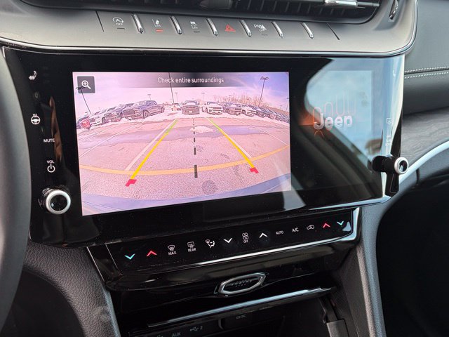 New 2026 Jeep Grand Cherokee Limited w/ Limited Altitude Package AWD/4WD image 23