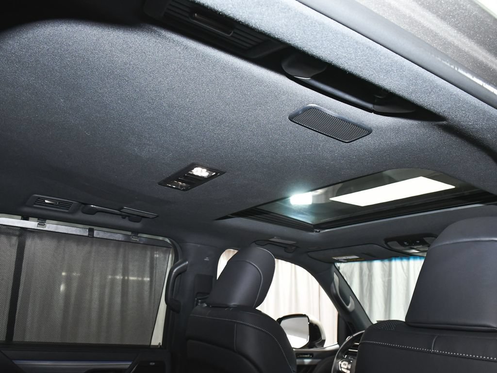 Used 2023 Lexus LX 600 F Sport w/ Accessory Package (Z1) AWD/4WD image 60