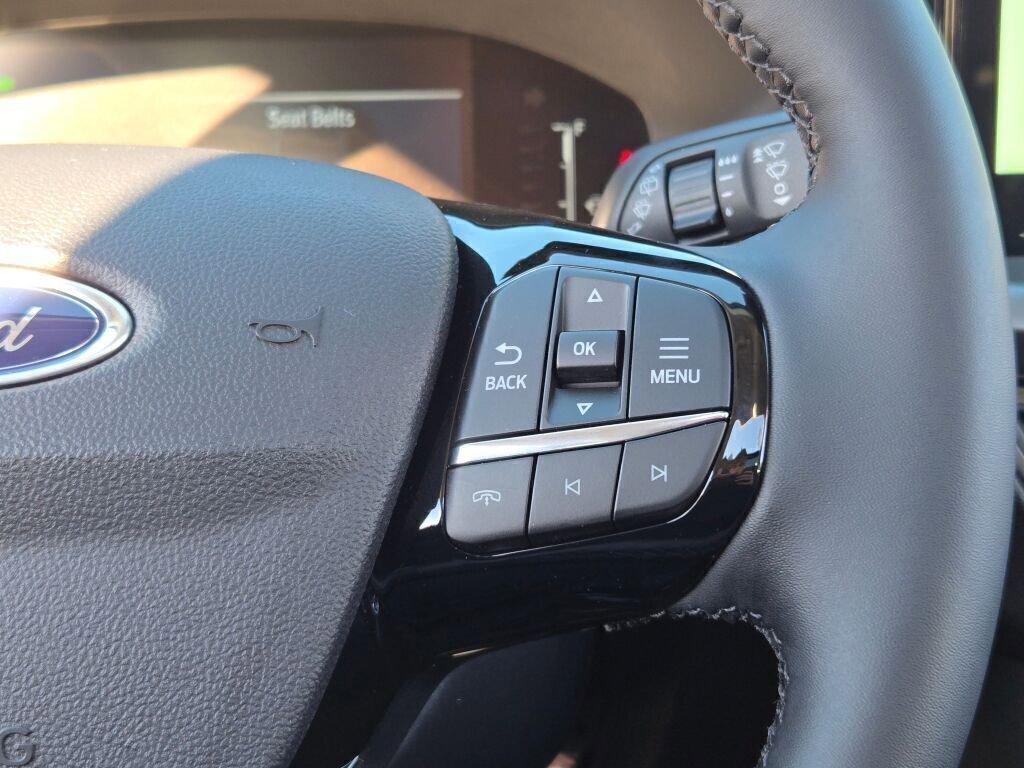 New 2025 Ford Escape SE image 38