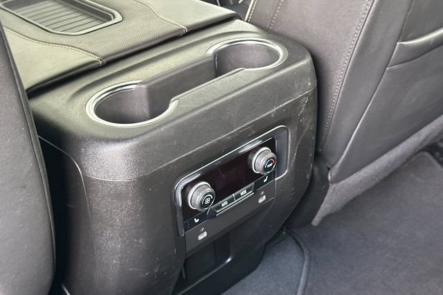 Used 2024 Chevrolet Tahoe Premier AWD/4WD image 14