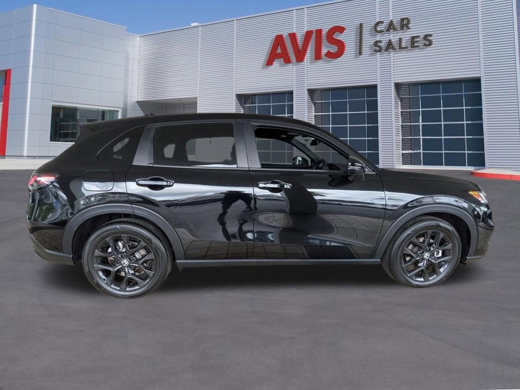 Used 2025 Honda HR-V Sport image 5