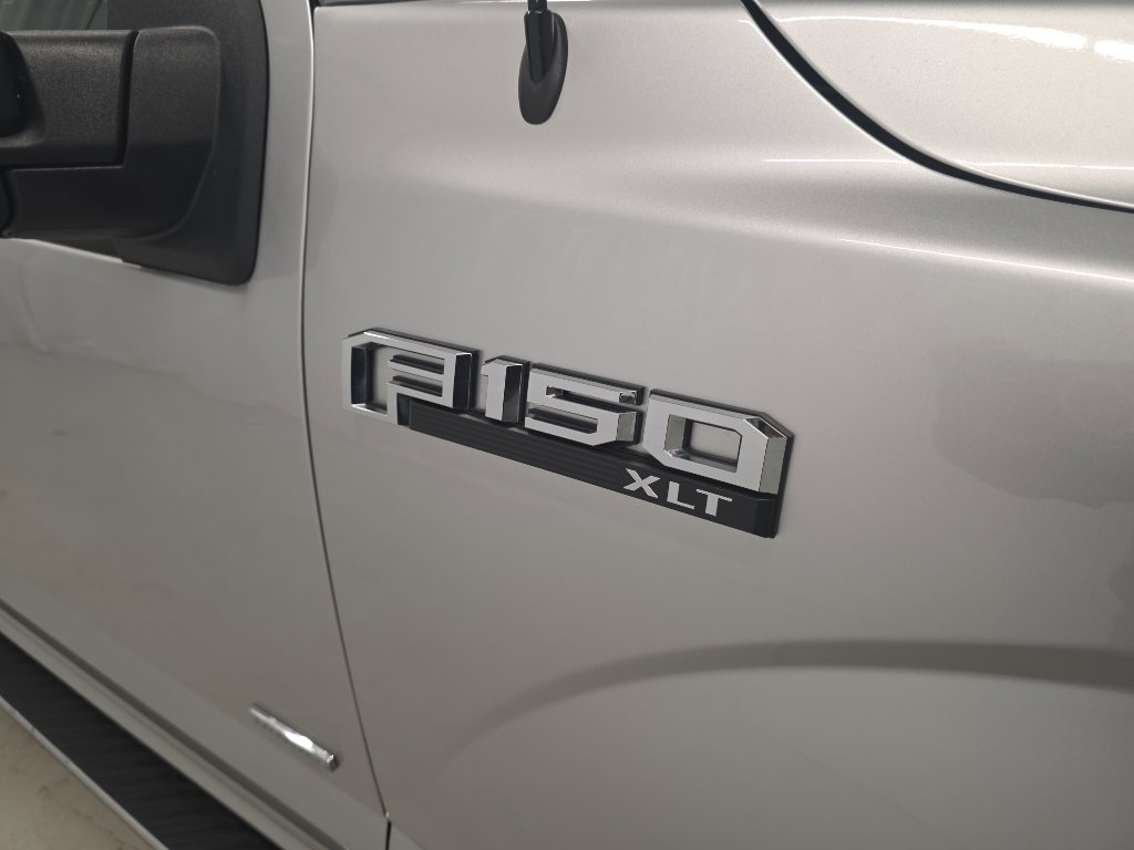 Used 2017 Ford F150 XLT w/ Equipment Group 302A Luxury image 5