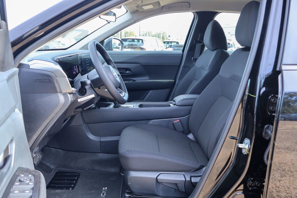 New 2026 Nissan Kicks S image 7