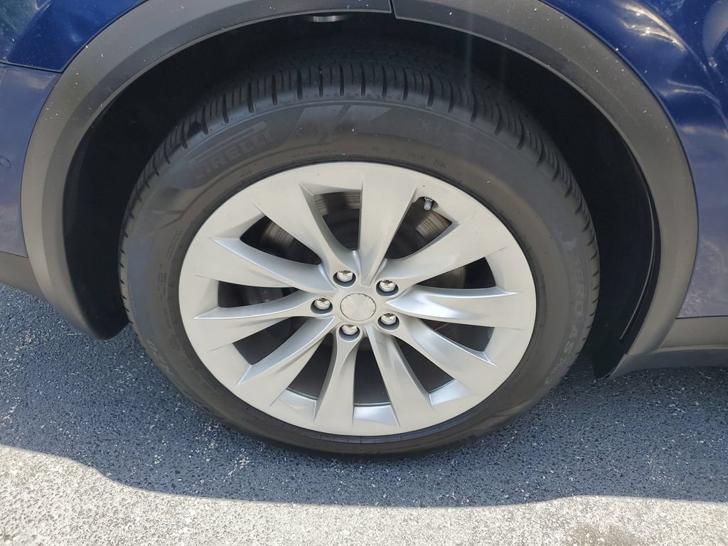 Used 2017 Tesla Model X 75D AWD/4WD image 7