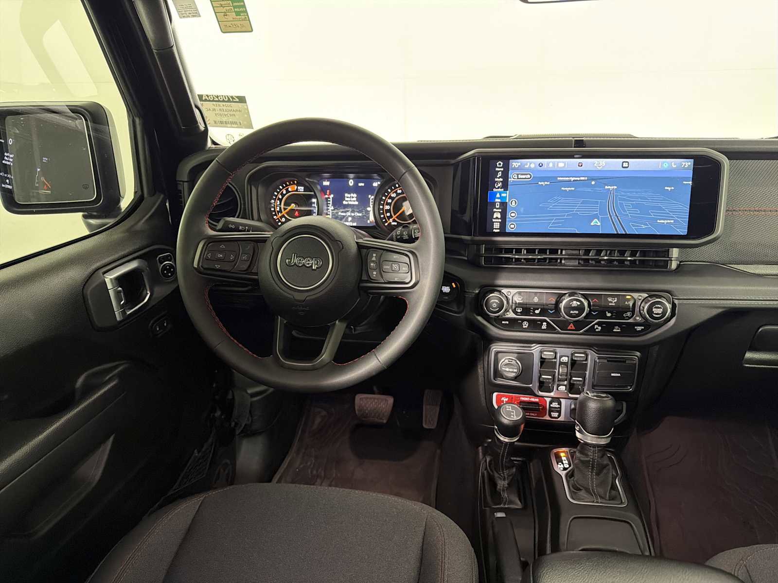 Used 2024 Jeep Wrangler Unlimited Rubicon w/ Technology Group image 21