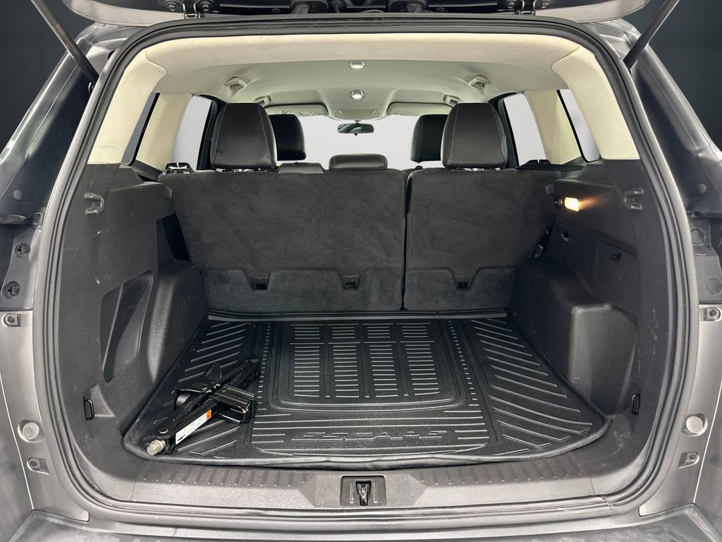Used 2014 Ford Escape SE w/ Equipment Group 201A FWD image 12