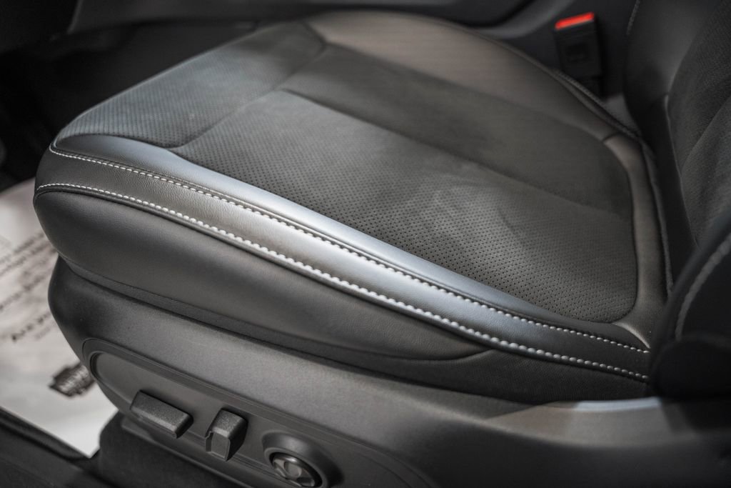 New 2025 Jeep Grand Cherokee Altitude image 34